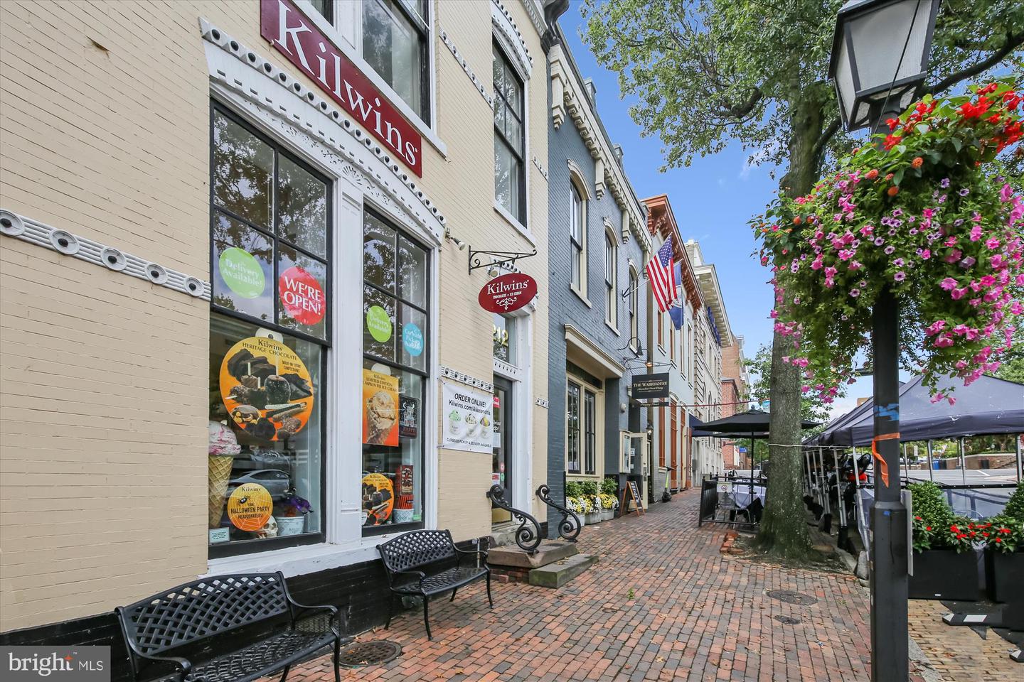 409 E RAYMOND AVE #8, ALEXANDRIA, Virginia 22301, 1 Bedroom Bedrooms, 4 Rooms Rooms,1 BathroomBathrooms,Residential,For sale,409 E RAYMOND AVE #8,VAAX2041870 MLS # VAAX2041870