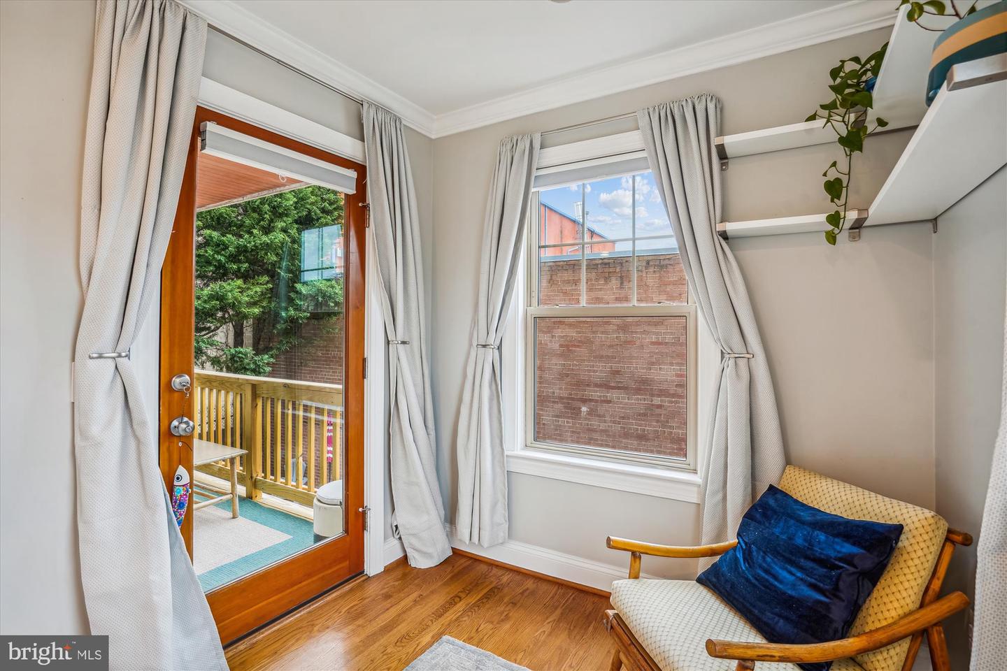 409 E RAYMOND AVE #8, ALEXANDRIA, Virginia 22301, 1 Bedroom Bedrooms, 4 Rooms Rooms,1 BathroomBathrooms,Residential,For sale,409 E RAYMOND AVE #8,VAAX2041870 MLS # VAAX2041870