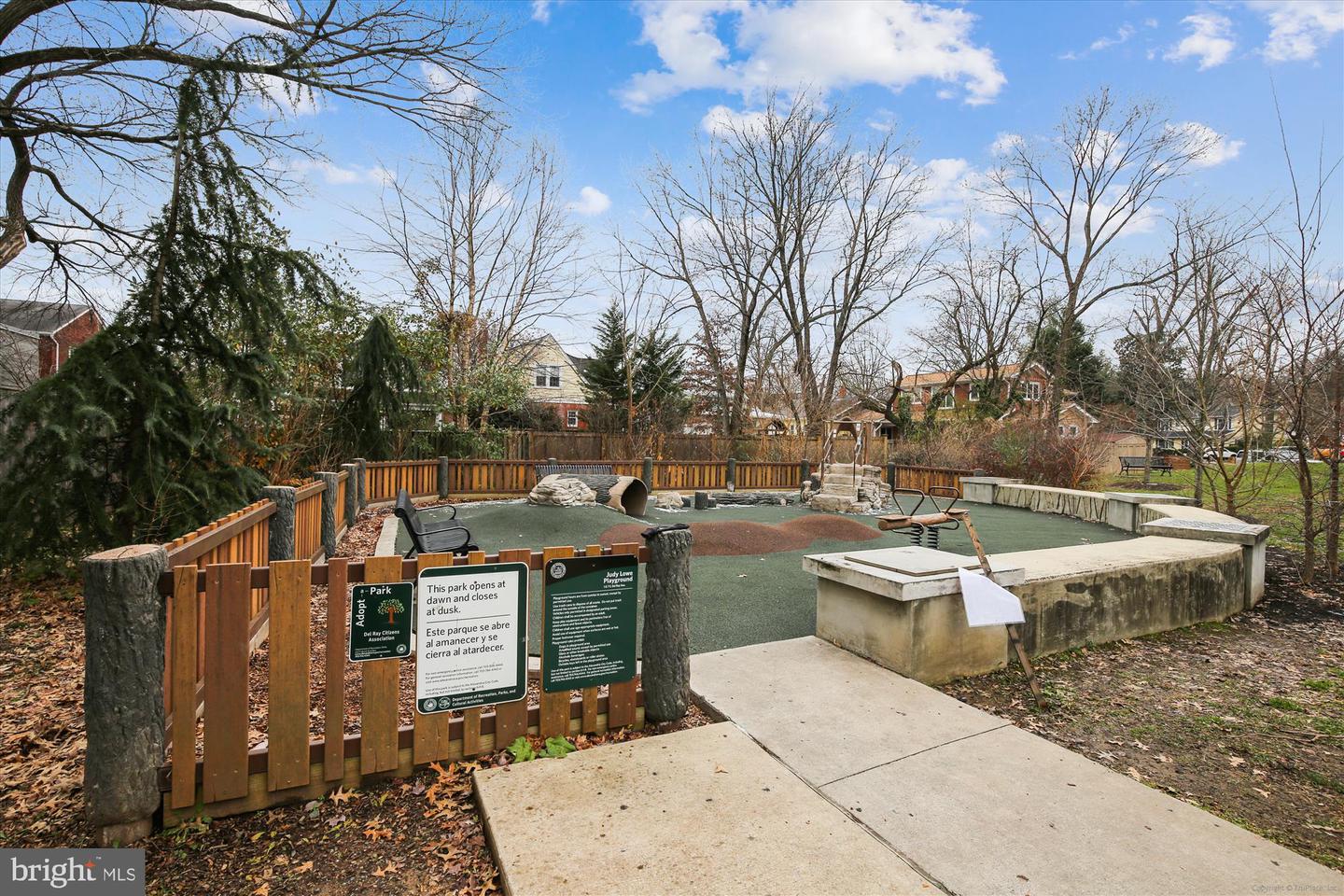 409 E RAYMOND AVE #8, ALEXANDRIA, Virginia 22301, 1 Bedroom Bedrooms, 4 Rooms Rooms,1 BathroomBathrooms,Residential,For sale,409 E RAYMOND AVE #8,VAAX2041870 MLS # VAAX2041870