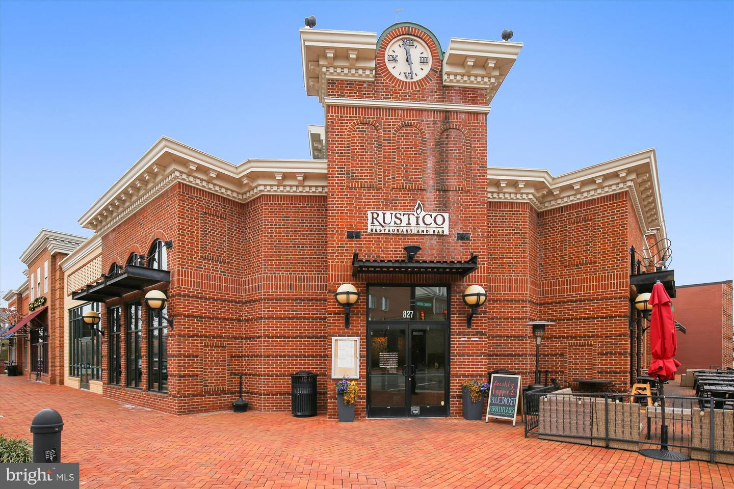 409 E RAYMOND AVE #8, ALEXANDRIA, Virginia 22301, 1 Bedroom Bedrooms, 4 Rooms Rooms,1 BathroomBathrooms,Residential,For sale,409 E RAYMOND AVE #8,VAAX2041870 MLS # VAAX2041870