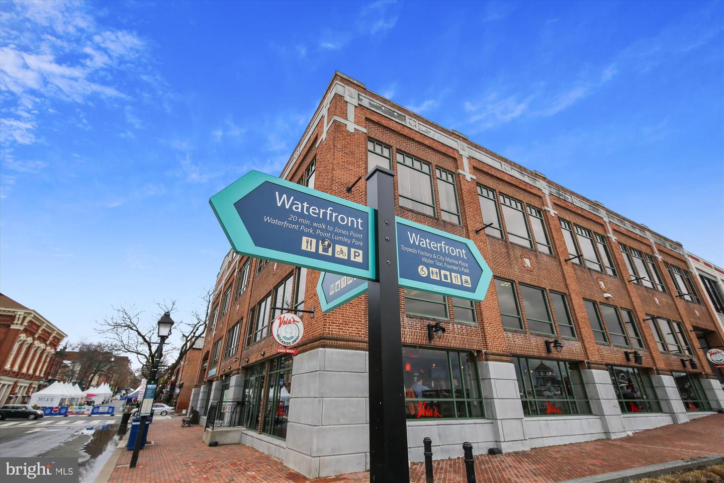 409 E RAYMOND AVE #8, ALEXANDRIA, Virginia 22301, 1 Bedroom Bedrooms, 4 Rooms Rooms,1 BathroomBathrooms,Residential,For sale,409 E RAYMOND AVE #8,VAAX2041870 MLS # VAAX2041870