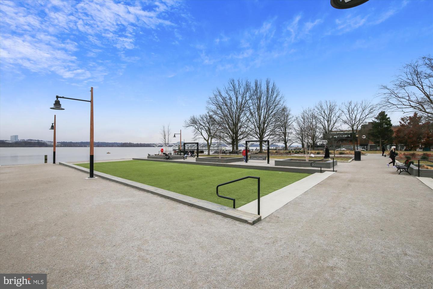 409 E RAYMOND AVE #8, ALEXANDRIA, Virginia 22301, 1 Bedroom Bedrooms, 4 Rooms Rooms,1 BathroomBathrooms,Residential,For sale,409 E RAYMOND AVE #8,VAAX2041870 MLS # VAAX2041870