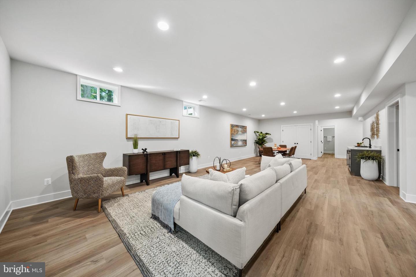 6807 WILLIAMSBURG BLVD, ARLINGTON, Virginia 22213, 6 Bedrooms Bedrooms, ,6 BathroomsBathrooms,Residential,For sale,6807 WILLIAMSBURG BLVD,VAAR2053566 MLS # VAAR2053566