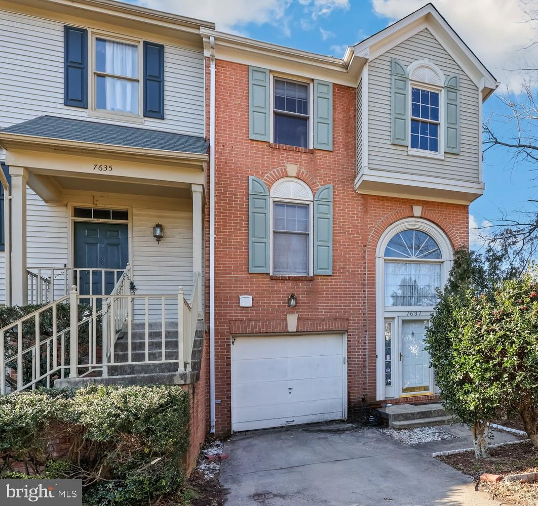 7637 MONITOR CT, MANASSAS, Virginia 20109, 3 Bedrooms Bedrooms, ,2 BathroomsBathrooms,Residential,For sale,7637 MONITOR CT,VAPW2088206 MLS # VAPW2088206