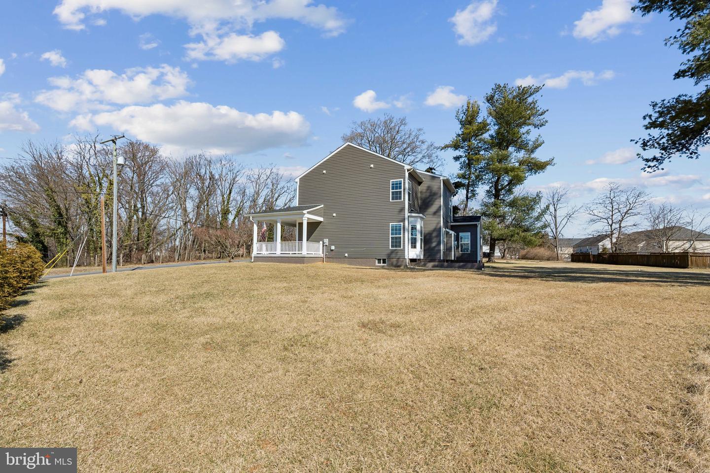 42 N BERLIN PIKE, LOVETTSVILLE, Virginia 20180, 6 Bedrooms Bedrooms, ,5 BathroomsBathrooms,Residential,For sale,42 N BERLIN PIKE,VALO2090508 MLS # VALO2090508