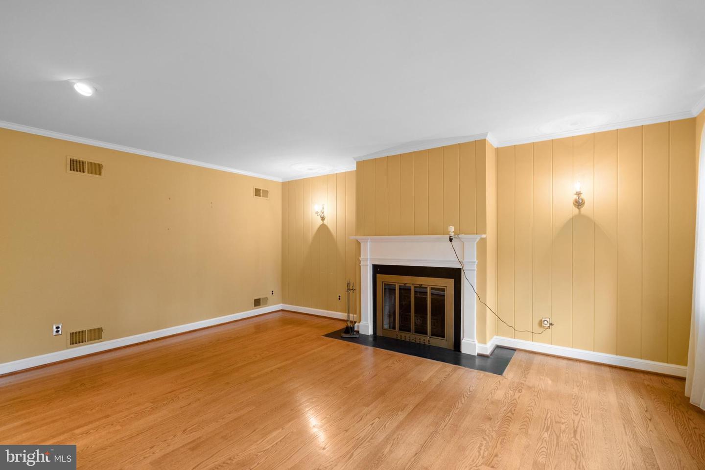 3912 LOCUST LN, ALEXANDRIA, Virginia 22310, 5 Bedrooms Bedrooms, ,3 BathroomsBathrooms,Residential,For sale,3912 LOCUST LN,VAFX2226450 MLS # VAFX2226450