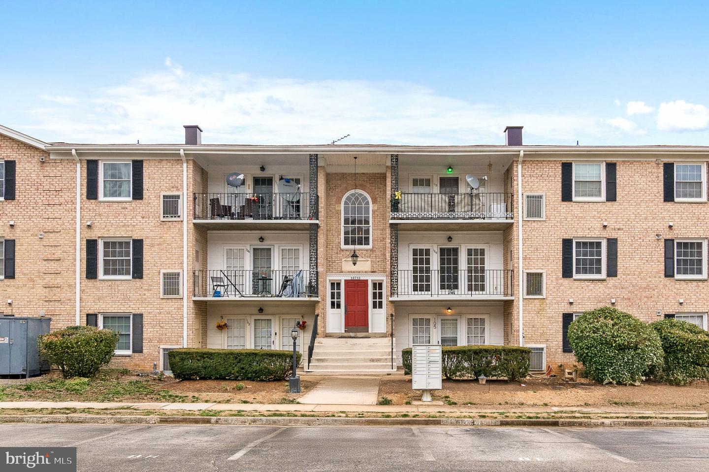 12715 GORDON BLVD #12715, WOODBRIDGE, Virginia 22192, 2 Bedrooms Bedrooms, ,2 BathroomsBathrooms,Residential,For sale,12715 GORDON BLVD #12715,VAPW2089748 MLS # VAPW2089748