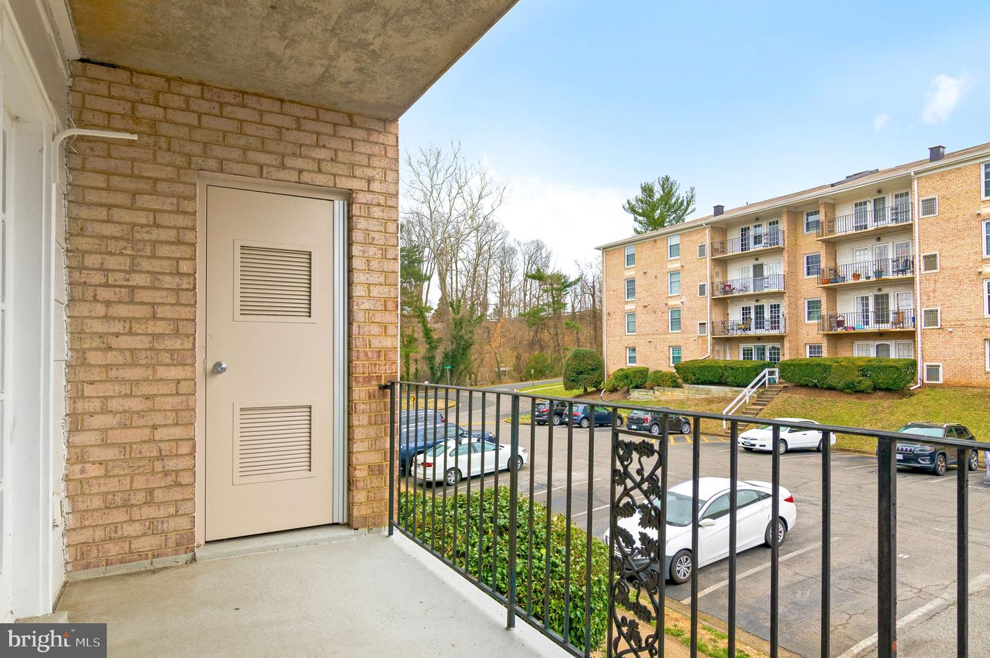 12715 GORDON BLVD #12715, WOODBRIDGE, Virginia 22192, 2 Bedrooms Bedrooms, ,2 BathroomsBathrooms,Residential,For sale,12715 GORDON BLVD #12715,VAPW2089748 MLS # VAPW2089748