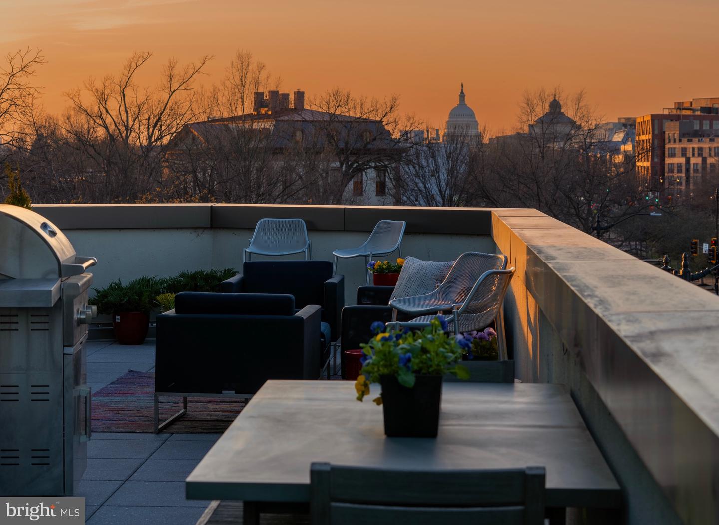 1111 PENNSYLVANIA AVE SE #408, WASHINGTON, District Of Columbia 20003, 2 Bedrooms Bedrooms, ,2 BathroomsBathrooms,Residential,For sale,1111 PENNSYLVANIA AVE SE #408,DCDC2190400 MLS # DCDC2190400