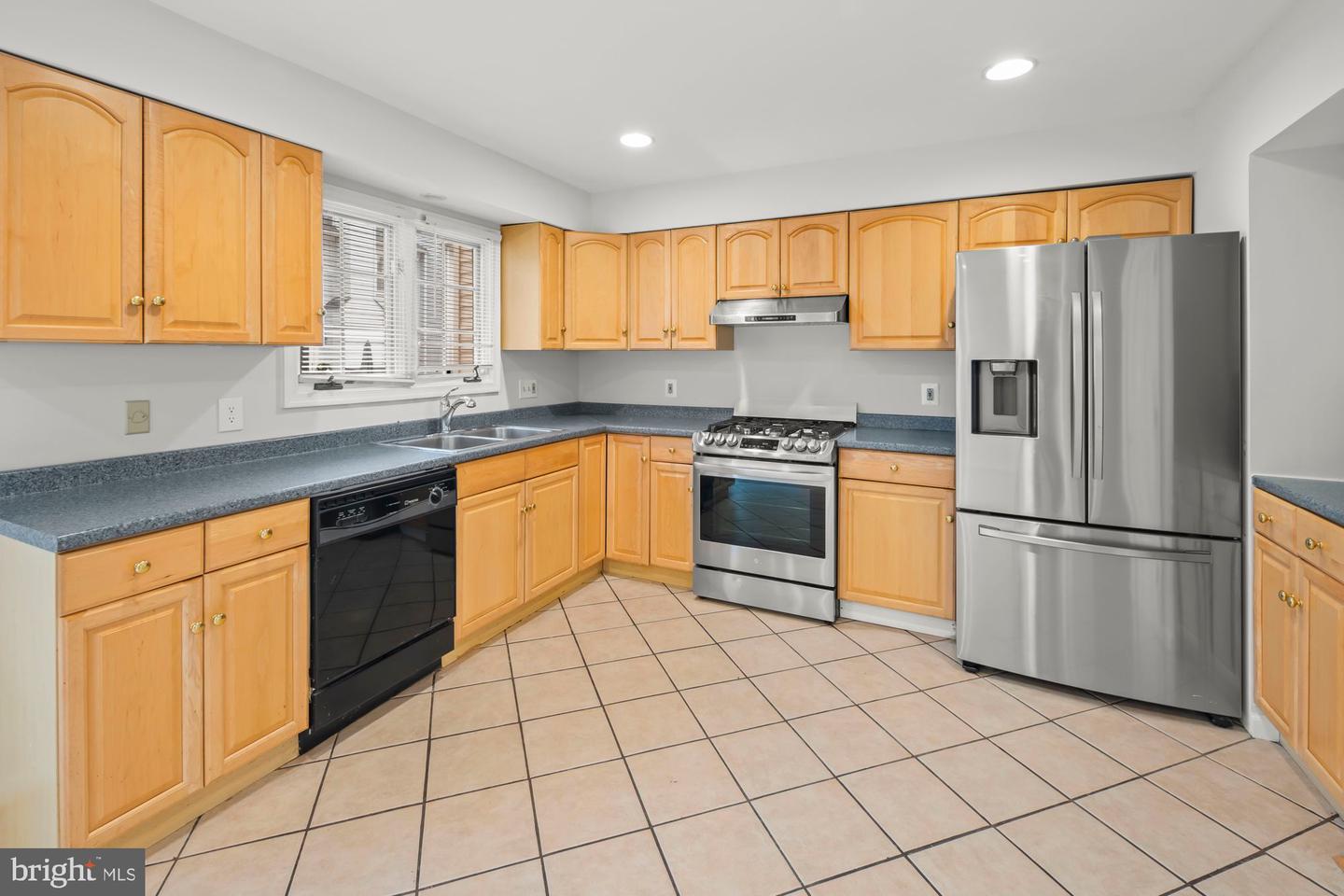 8062 SKY BLUE DR, ALEXANDRIA, Virginia 22315, 3 Bedrooms Bedrooms, ,3 BathroomsBathrooms,Residential,For sale,8062 SKY BLUE DR,VAFX2228296 MLS # VAFX2228296