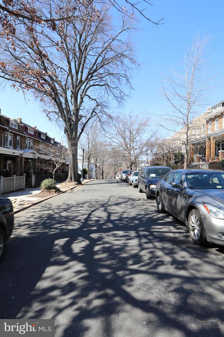 1235 OWEN PL NE, WASHINGTON, District Of Columbia 20002, 4 Bedrooms Bedrooms, ,2 BathroomsBathrooms,Residential,For sale,1235 OWEN PL NE,DCDC2190624 MLS # DCDC2190624