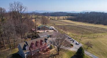 4204 OLD FINCASTLE RD, FINCASTLE, Virginia 24090, 3 Bedrooms Bedrooms, ,2 BathroomsBathrooms,Residential,For sale,4204 OLD FINCASTLE RD,VABO2000012 MLS # VABO2000012