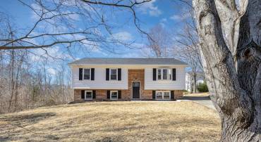 10300 ARMAND CT, SPOTSYLVANIA, Virginia 22553, 3 Bedrooms Bedrooms, ,2 BathroomsBathrooms,Residential,For sale,10300 ARMAND CT,VASP2031490 MLS # VASP2031490