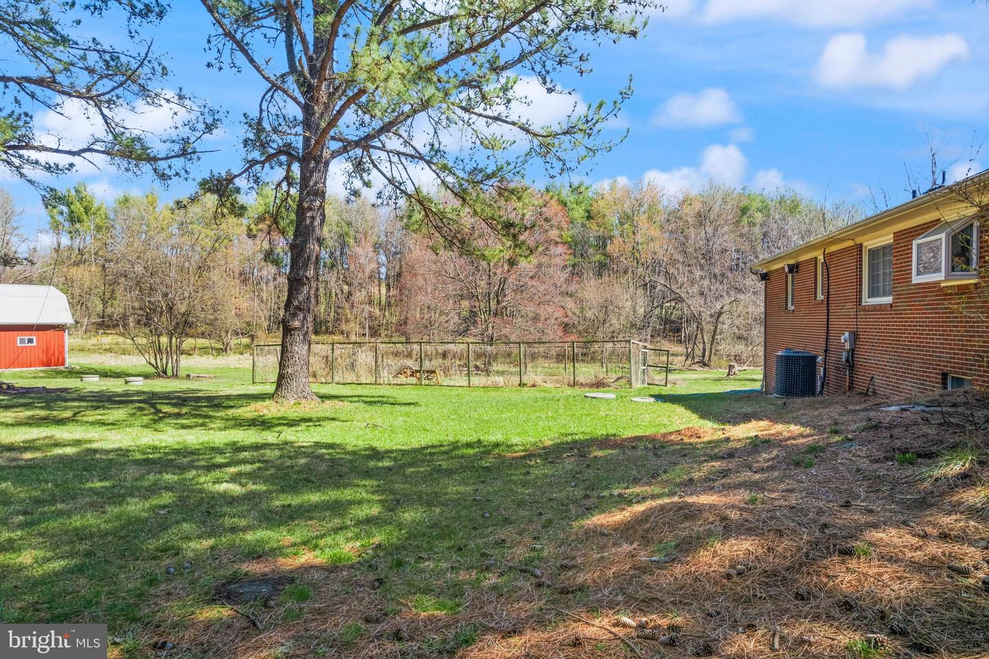 38956 RICKARD RD, LOVETTSVILLE, Virginia 20180, 3 Bedrooms Bedrooms, ,3 BathroomsBathrooms,Residential,For sale,38956 RICKARD RD,VALO2090594 MLS # VALO2090594