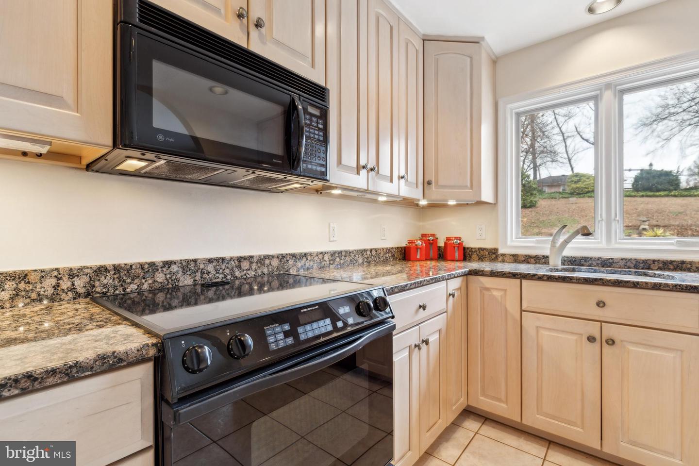 8708 GATESHEAD RD, ALEXANDRIA, Virginia 22309, 4 Bedrooms Bedrooms, ,3 BathroomsBathrooms,Residential,For sale,8708 GATESHEAD RD,VAFX2226256 MLS # VAFX2226256