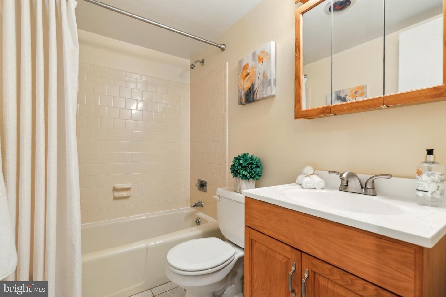 8708 GATESHEAD RD, ALEXANDRIA, Virginia 22309, 4 Bedrooms Bedrooms, ,3 BathroomsBathrooms,Residential,For sale,8708 GATESHEAD RD,VAFX2226256 MLS # VAFX2226256