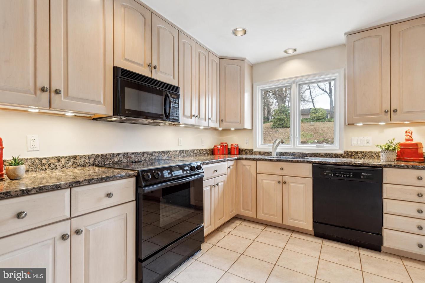 8708 GATESHEAD RD, ALEXANDRIA, Virginia 22309, 4 Bedrooms Bedrooms, ,3 BathroomsBathrooms,Residential,For sale,8708 GATESHEAD RD,VAFX2226256 MLS # VAFX2226256