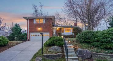 412 UNDERHILL PL, ALEXANDRIA, Virginia 22305, 3 Bedrooms Bedrooms, ,3 BathroomsBathrooms,Residential,For sale,412 UNDERHILL PL,VAAX2042600 MLS # VAAX2042600