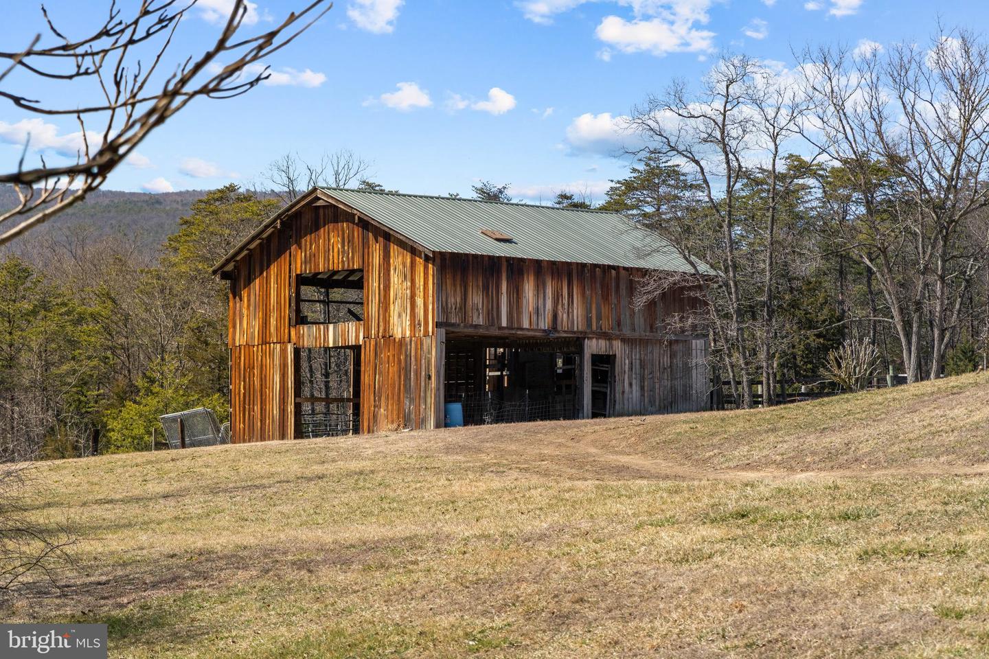 2158 STAR TANNERY RD, STAR TANNERY, Virginia 22654, 4 Bedrooms Bedrooms, ,2 BathroomsBathrooms,Residential,For sale,2158 STAR TANNERY RD,VAFV2032020 MLS # VAFV2032020