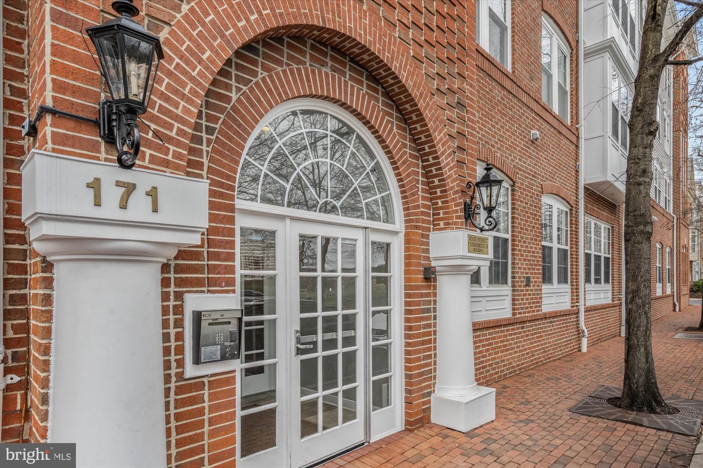 171 SOMERVELLE ST #213, ALEXANDRIA, Virginia 22304, 1 Bedroom Bedrooms, ,1 BathroomBathrooms,Residential,For sale,171 SOMERVELLE ST #213,VAAX2042676 MLS # VAAX2042676