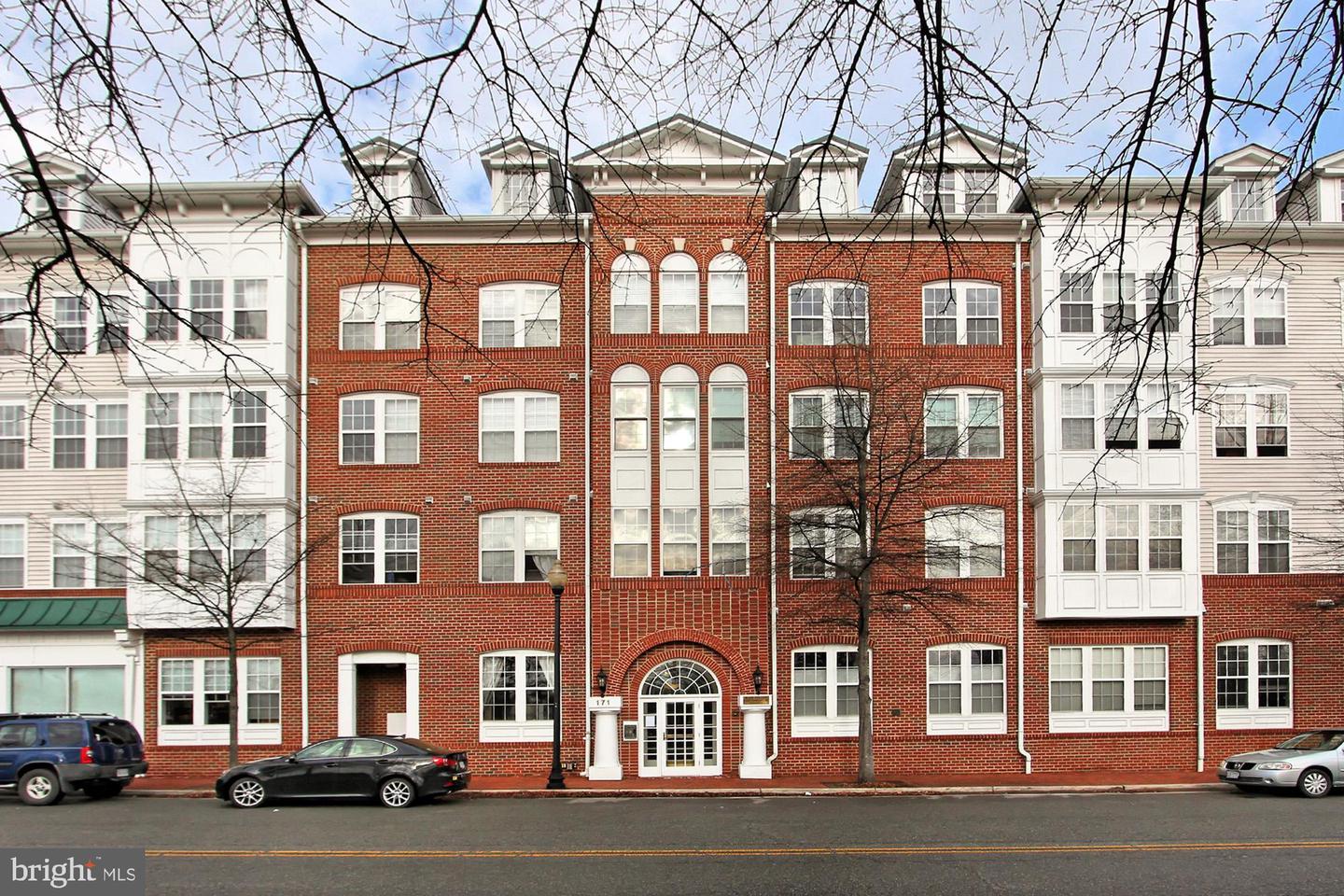 171 SOMERVELLE ST #213, ALEXANDRIA, Virginia 22304, 1 Bedroom Bedrooms, ,1 BathroomBathrooms,Residential,For sale,171 SOMERVELLE ST #213,VAAX2042676 MLS # VAAX2042676