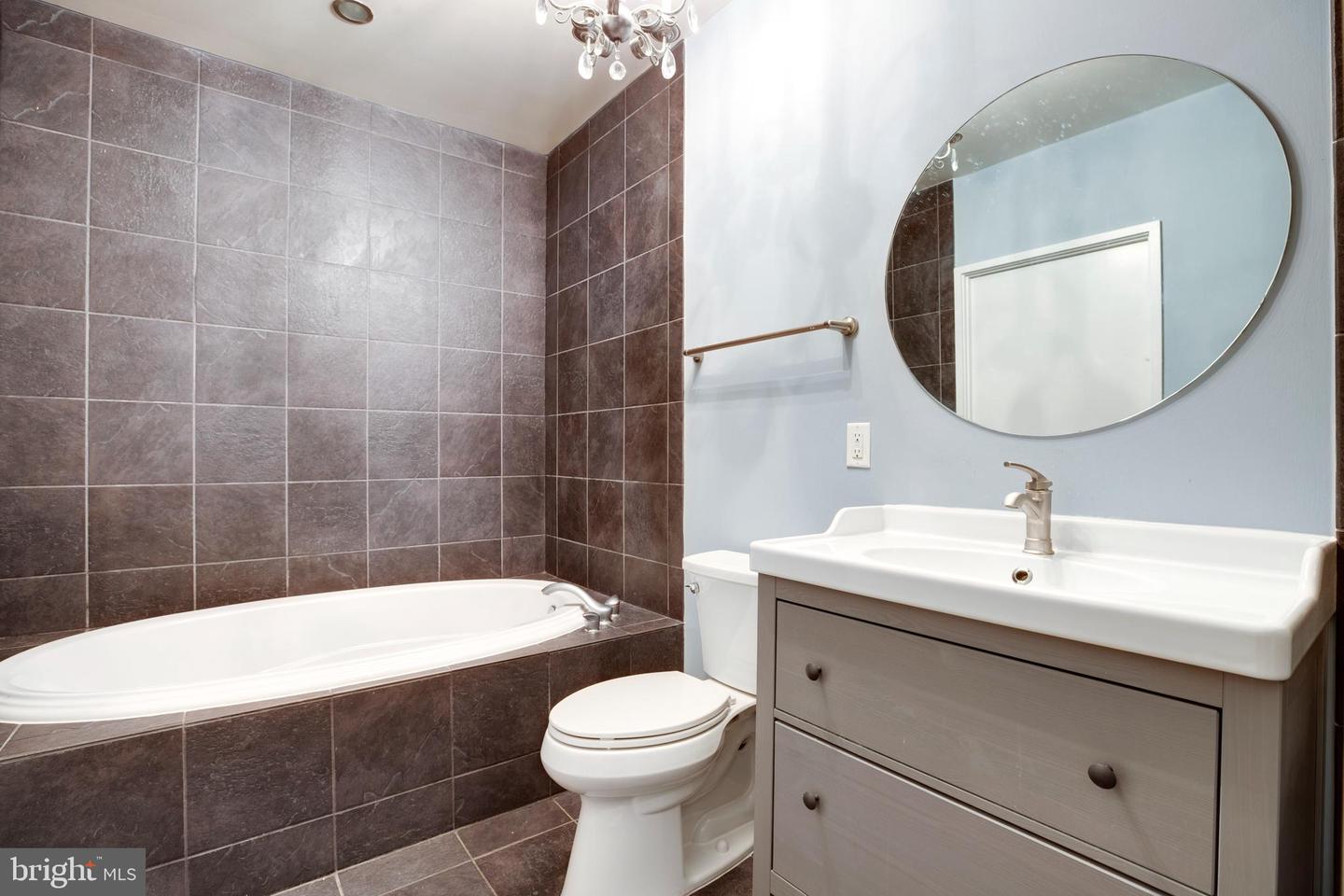 3409 WILSON BLVD #703, ARLINGTON, Virginia 22201, 1 Bedroom Bedrooms, ,1 BathroomBathrooms,Residential,For sale,3409 WILSON BLVD #703,VAAR2054594 MLS # VAAR2054594