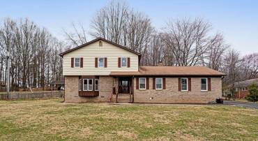 9150 JAMES MADISON HWY, WARRENTON, Virginia 20186, 3 Bedrooms Bedrooms, ,2 BathroomsBathrooms,Residential,For sale,9150 JAMES MADISON HWY,VAFQ2015808 MLS # VAFQ2015808