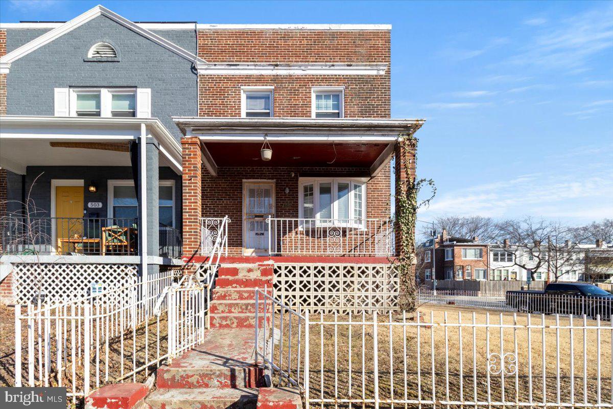 501 21ST ST NE, WASHINGTON, District Of Columbia 20002, 3 Bedrooms Bedrooms, ,Residential,For sale,501 21ST ST NE,DCDC2190704 MLS # DCDC2190704