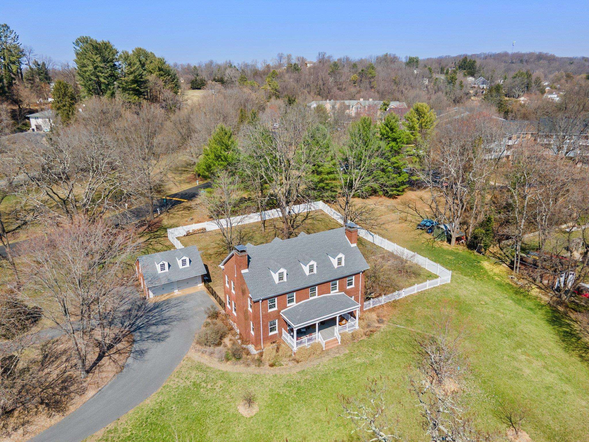 1610 N AUGUSTA ST, STAUNTON, Virginia 24401, 5 Bedrooms Bedrooms, ,3 BathroomsBathrooms,Residential,Renovated American Foursquare,1610 N AUGUSTA ST,662065 MLS # 662065