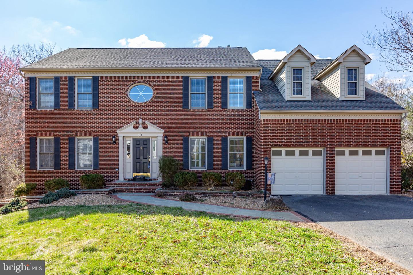 34 PALACE LN, STAFFORD, Virginia 22554, 5 Bedrooms Bedrooms, ,4 BathroomsBathrooms,Residential,For sale,34 PALACE LN,VAST2036080 MLS # VAST2036080