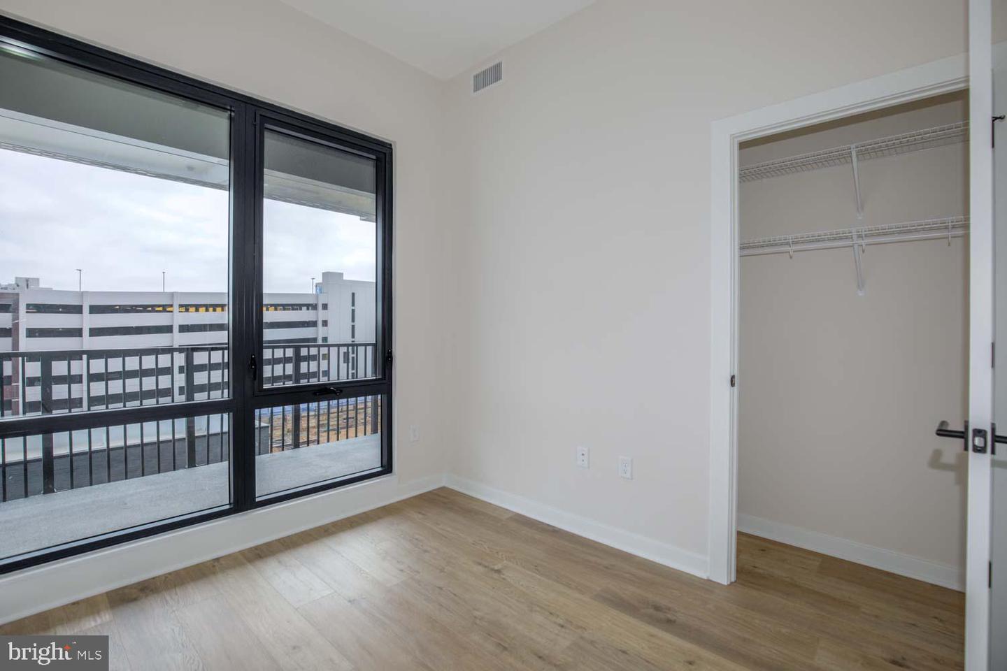 255 W. FALLS STATION BLVD #407, FALLS CHURCH, Virginia 22046, 3 Bedrooms Bedrooms, ,2 BathroomsBathrooms,Residential,For sale,255 W. FALLS STATION BLVD #407,VAFA2002826 MLS # VAFA2002826