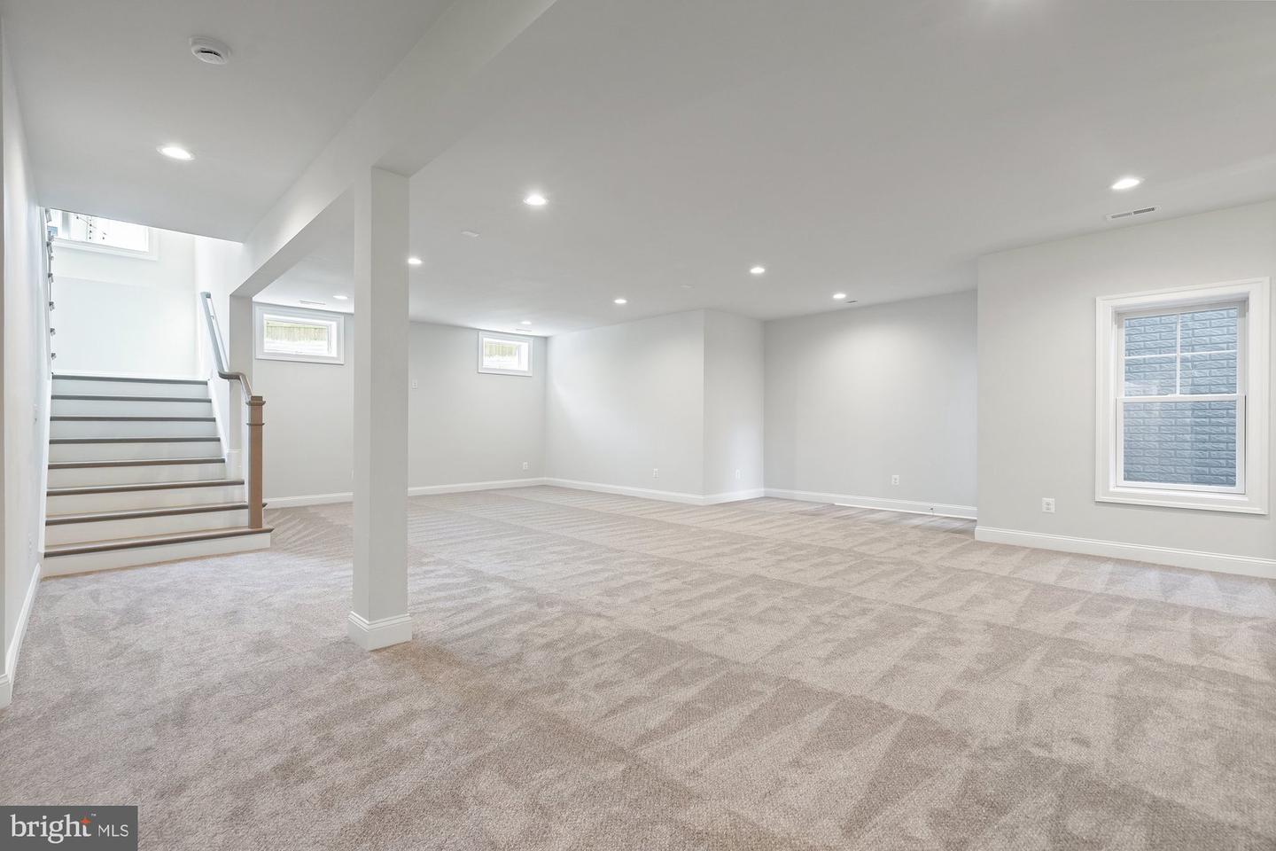6612 MOLY DR, FALLS CHURCH, Virginia 22046, 6 Bedrooms Bedrooms, ,6 BathroomsBathrooms,Residential,For sale,6612 MOLY DR,VAFX2227798 MLS # VAFX2227798