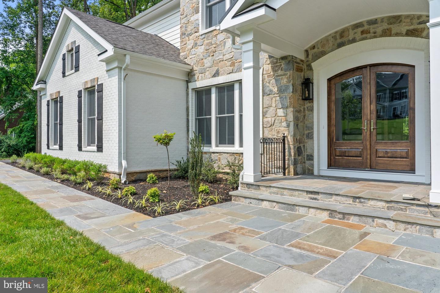 3006 WEBER PL, OAKTON, Virginia 22124, 6 Bedrooms Bedrooms, ,6 BathroomsBathrooms,Residential,For sale,3006 WEBER PL,VAFX2228116 MLS # VAFX2228116