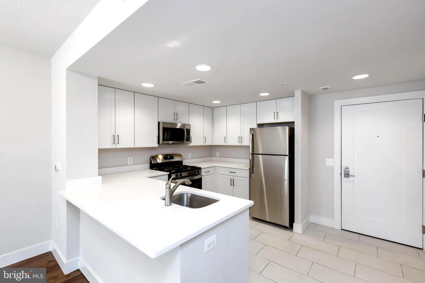 50 FLORIDA AVE NE #216, WASHINGTON, District Of Columbia 20002, 1 Bedroom Bedrooms, ,1 BathroomBathrooms,Residential,For sale,50 FLORIDA AVE NE #216,DCDC2190902 MLS # DCDC2190902