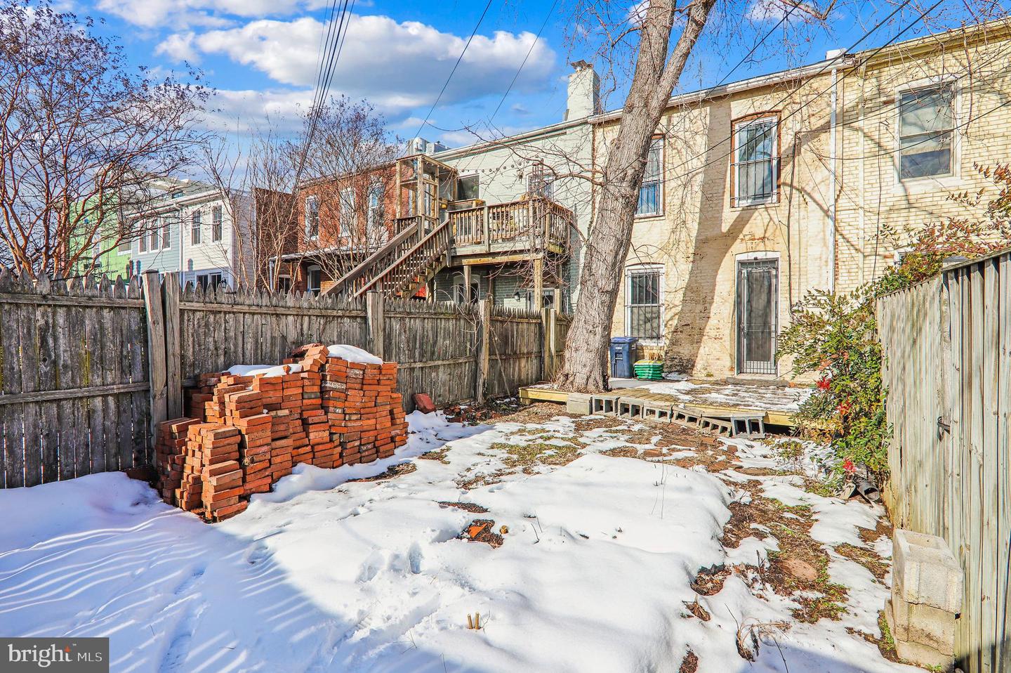 1213 D ST NE, WASHINGTON, District Of Columbia 20002, 3 Bedrooms Bedrooms, 6 Rooms Rooms,1 BathroomBathrooms,Residential,For sale,1213 D ST NE,DCDC2171192 MLS # DCDC2171192