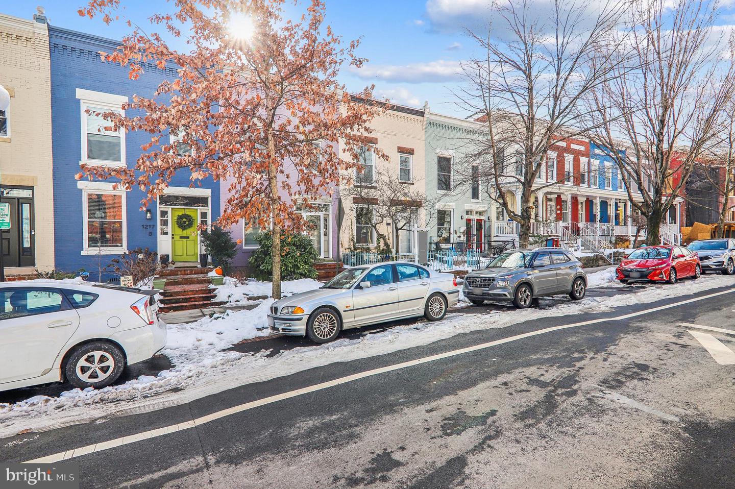 1213 D ST NE, WASHINGTON, District Of Columbia 20002, 3 Bedrooms Bedrooms, 6 Rooms Rooms,1 BathroomBathrooms,Residential,For sale,1213 D ST NE,DCDC2171192 MLS # DCDC2171192