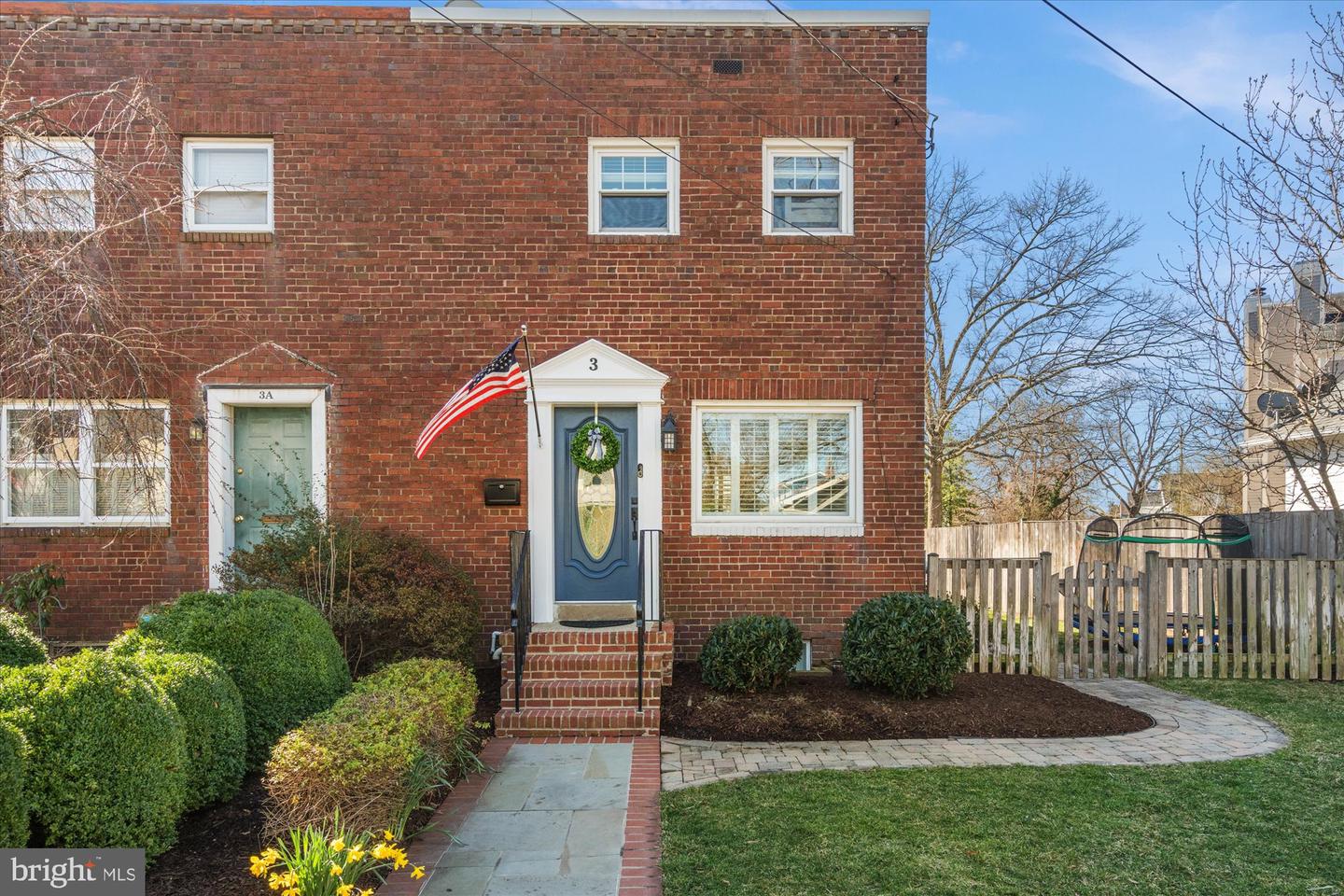 3 E CUSTIS AVE, ALEXANDRIA, Virginia 22301, 2 Bedrooms Bedrooms, ,2 BathroomsBathrooms,Residential,For sale,3 E CUSTIS AVE,VAAX2040782 MLS # VAAX2040782