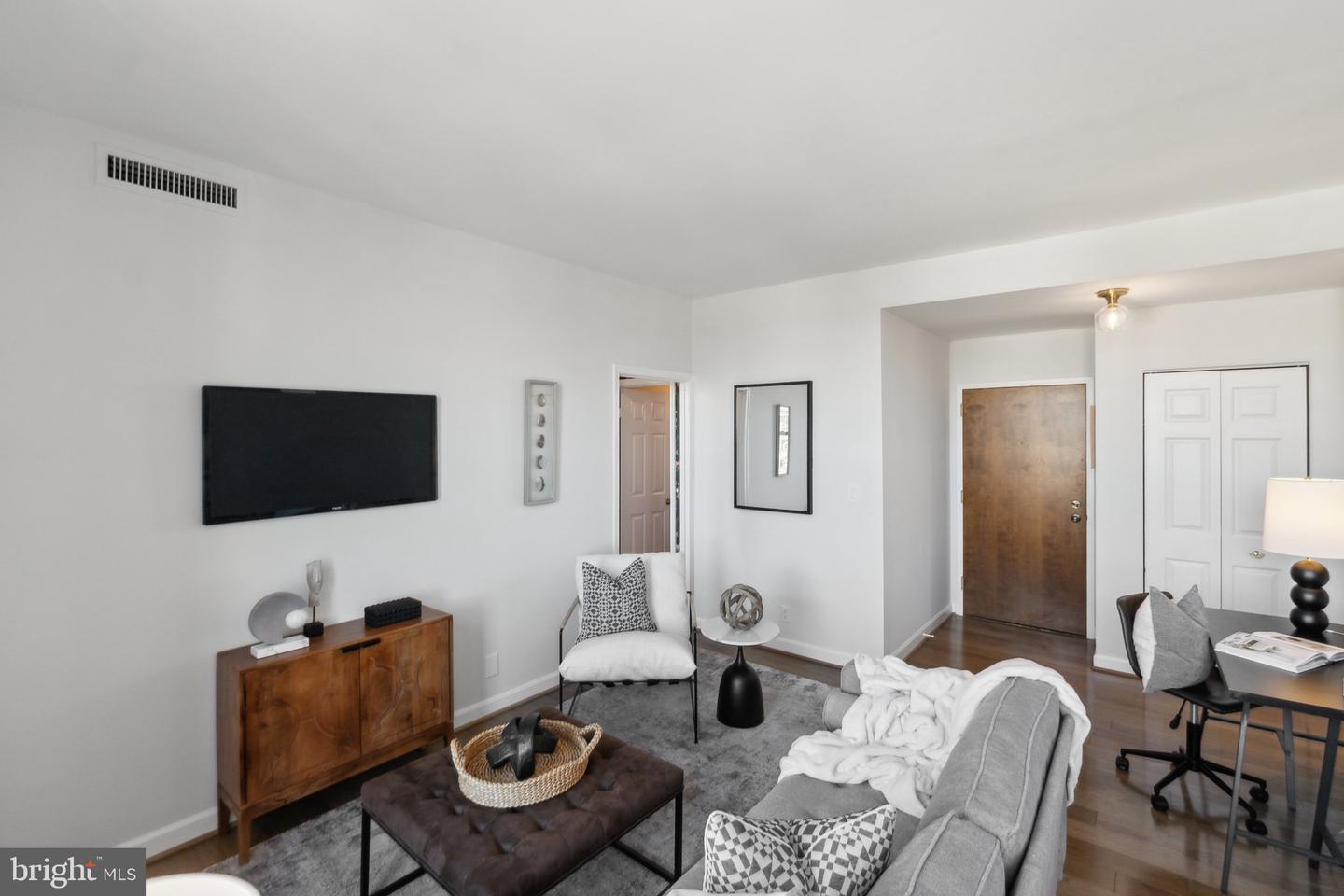 1830 17TH ST NW #505, WASHINGTON, District Of Columbia 20009, 1 Bedroom Bedrooms, ,1 BathroomBathrooms,Residential,For sale,1830 17TH ST NW #505,DCDC2175862 MLS # DCDC2175862