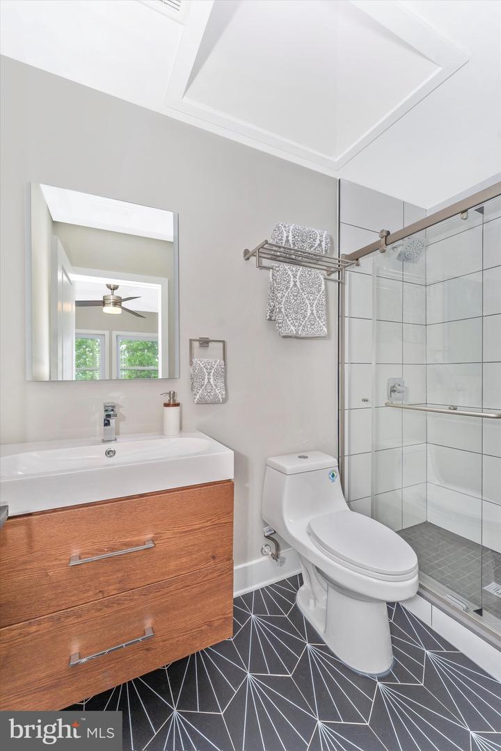 5621 3RD ST NW, WASHINGTON, District Of Columbia 20011, 4 Bedrooms Bedrooms, ,3 BathroomsBathrooms,Residential,For sale,5621 3RD ST NW,DCDC2186580 MLS # DCDC2186580