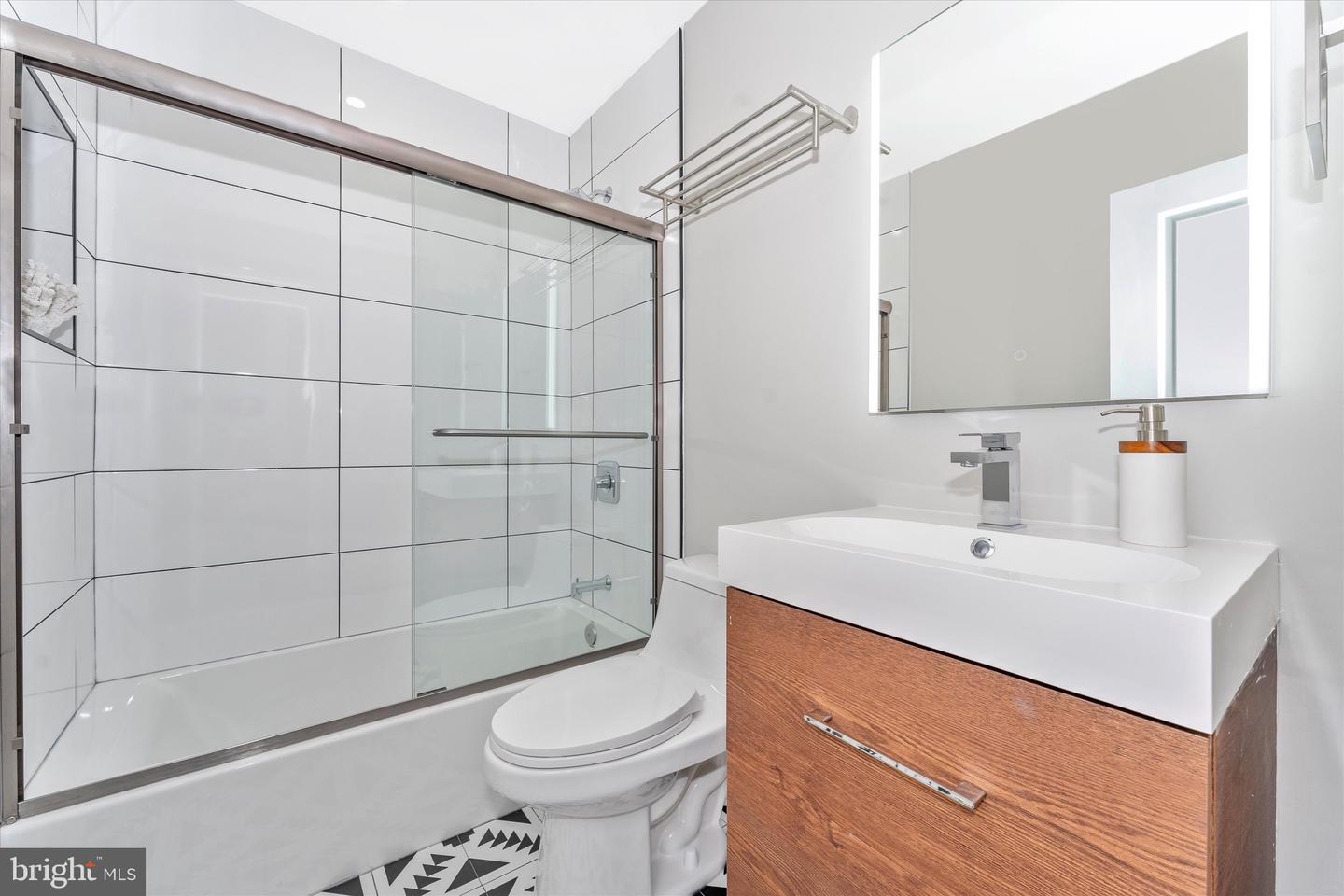 5621 3RD ST NW, WASHINGTON, District Of Columbia 20011, 4 Bedrooms Bedrooms, ,3 BathroomsBathrooms,Residential,For sale,5621 3RD ST NW,DCDC2186580 MLS # DCDC2186580