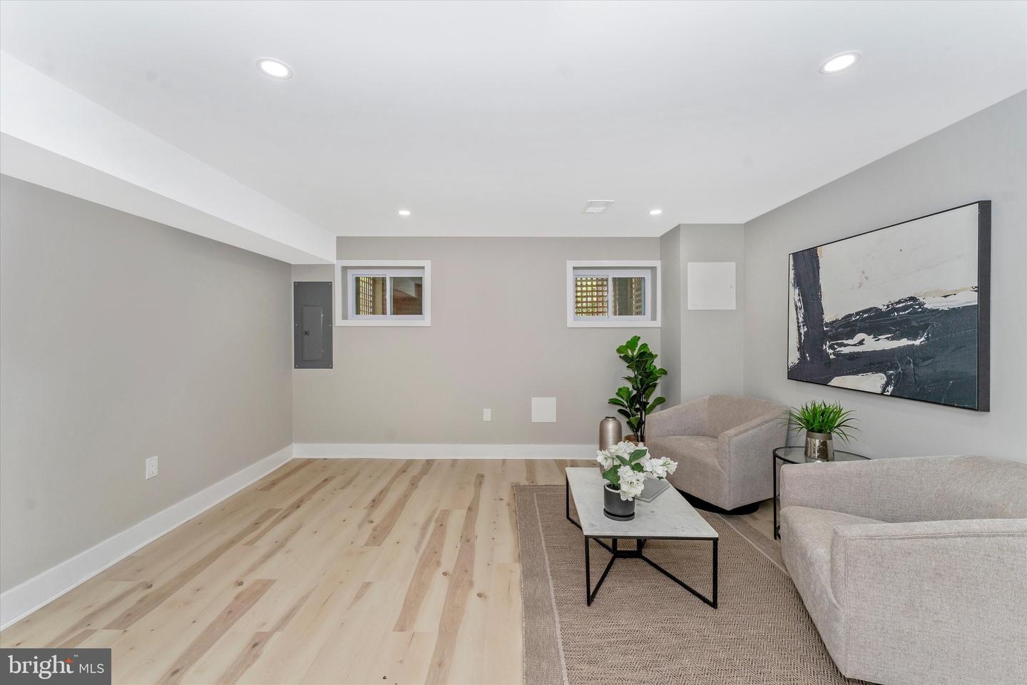 5621 3RD ST NW, WASHINGTON, District Of Columbia 20011, 4 Bedrooms Bedrooms, ,3 BathroomsBathrooms,Residential,For sale,5621 3RD ST NW,DCDC2186580 MLS # DCDC2186580