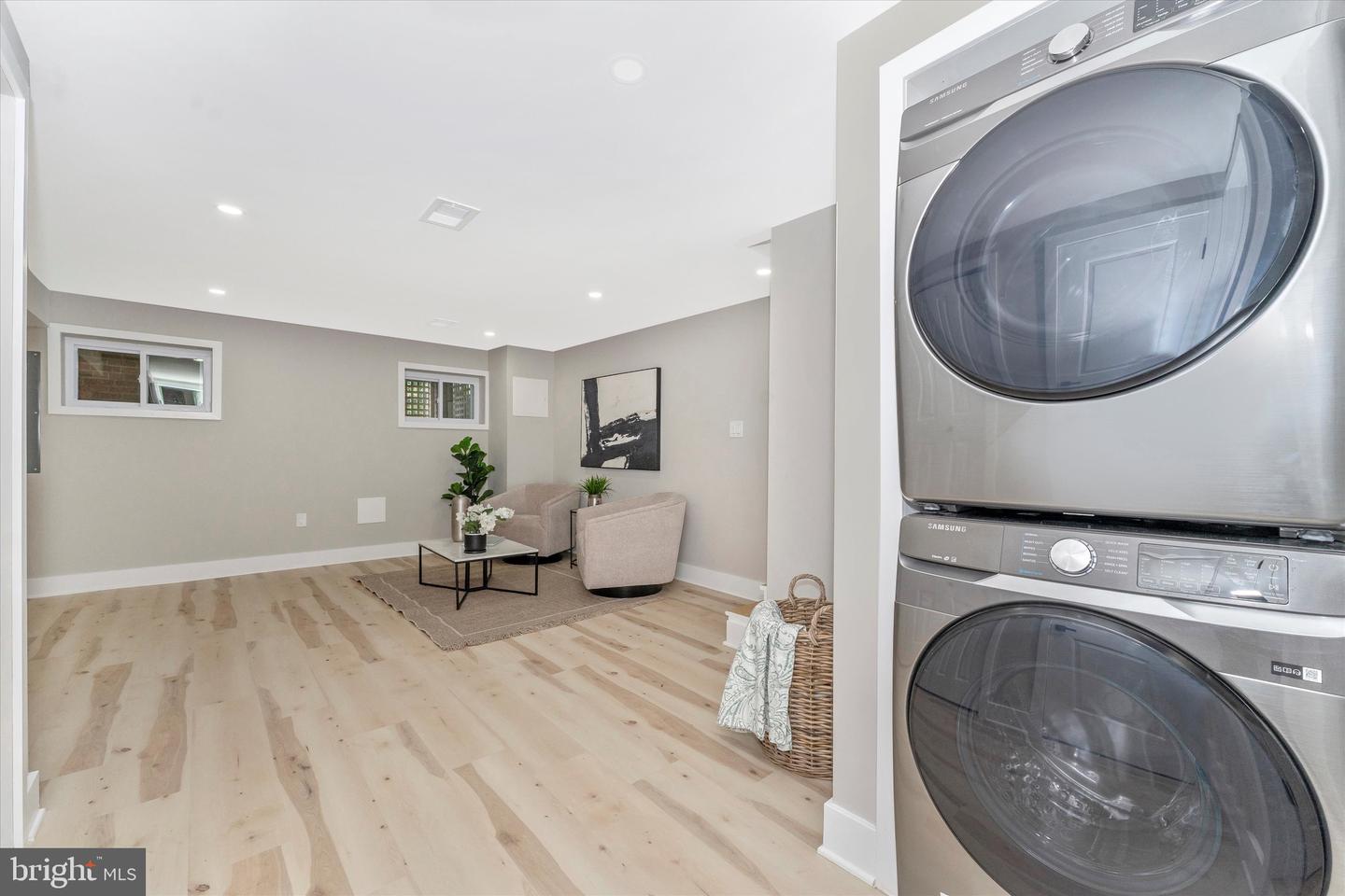 5621 3RD ST NW, WASHINGTON, District Of Columbia 20011, 4 Bedrooms Bedrooms, ,3 BathroomsBathrooms,Residential,For sale,5621 3RD ST NW,DCDC2186580 MLS # DCDC2186580