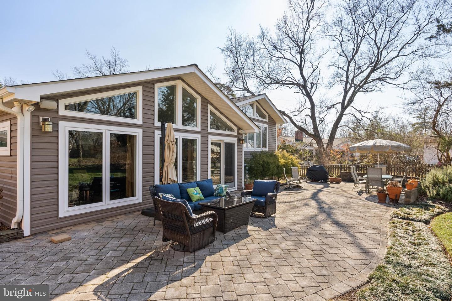 7802 WELLINGTON RD, ALEXANDRIA, Virginia 22306, 5 Bedrooms Bedrooms, ,3 BathroomsBathrooms,Residential,For sale,7802 WELLINGTON RD,VAFX2224540 MLS # VAFX2224540