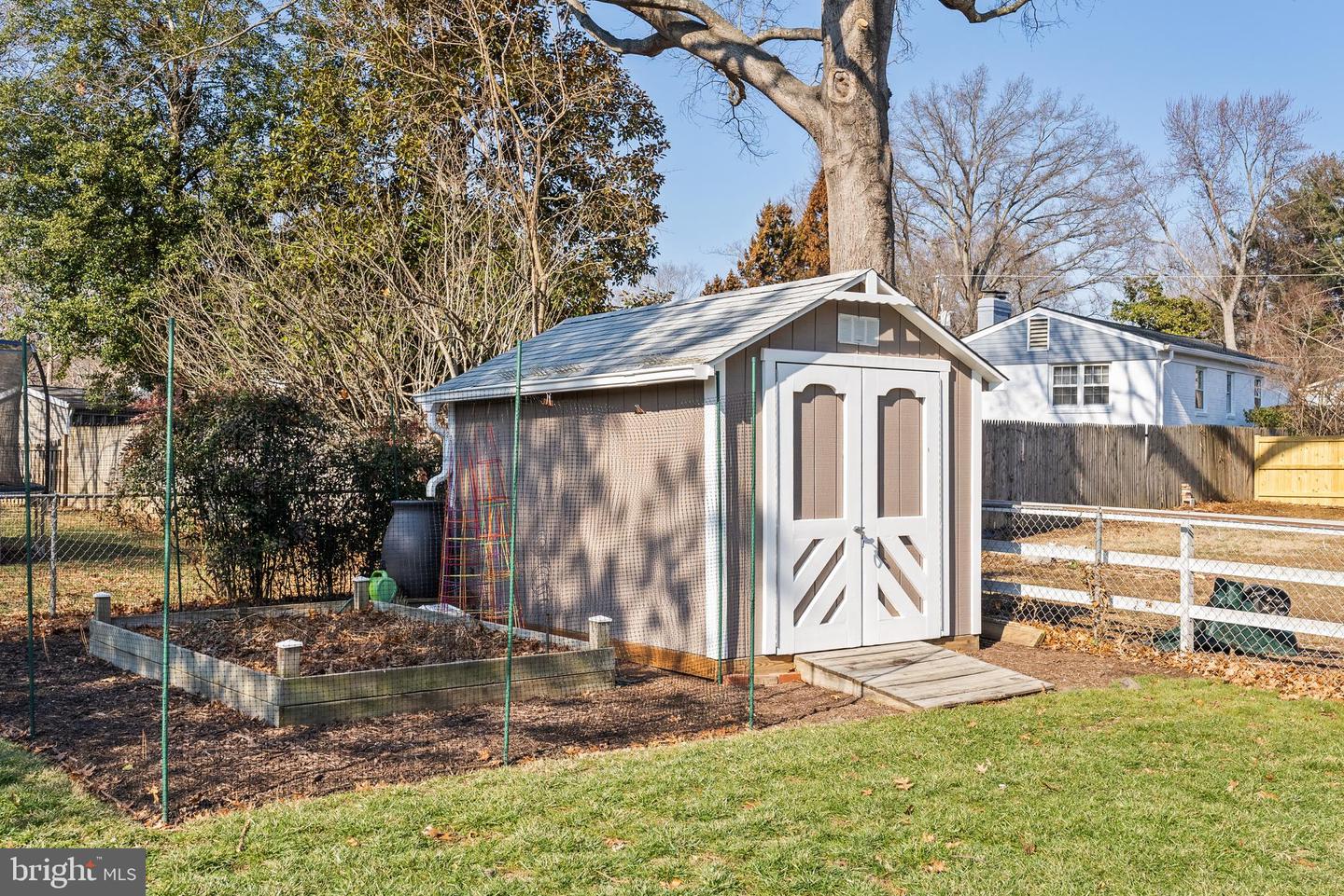 7802 WELLINGTON RD, ALEXANDRIA, Virginia 22306, 5 Bedrooms Bedrooms, ,3 BathroomsBathrooms,Residential,For sale,7802 WELLINGTON RD,VAFX2224540 MLS # VAFX2224540