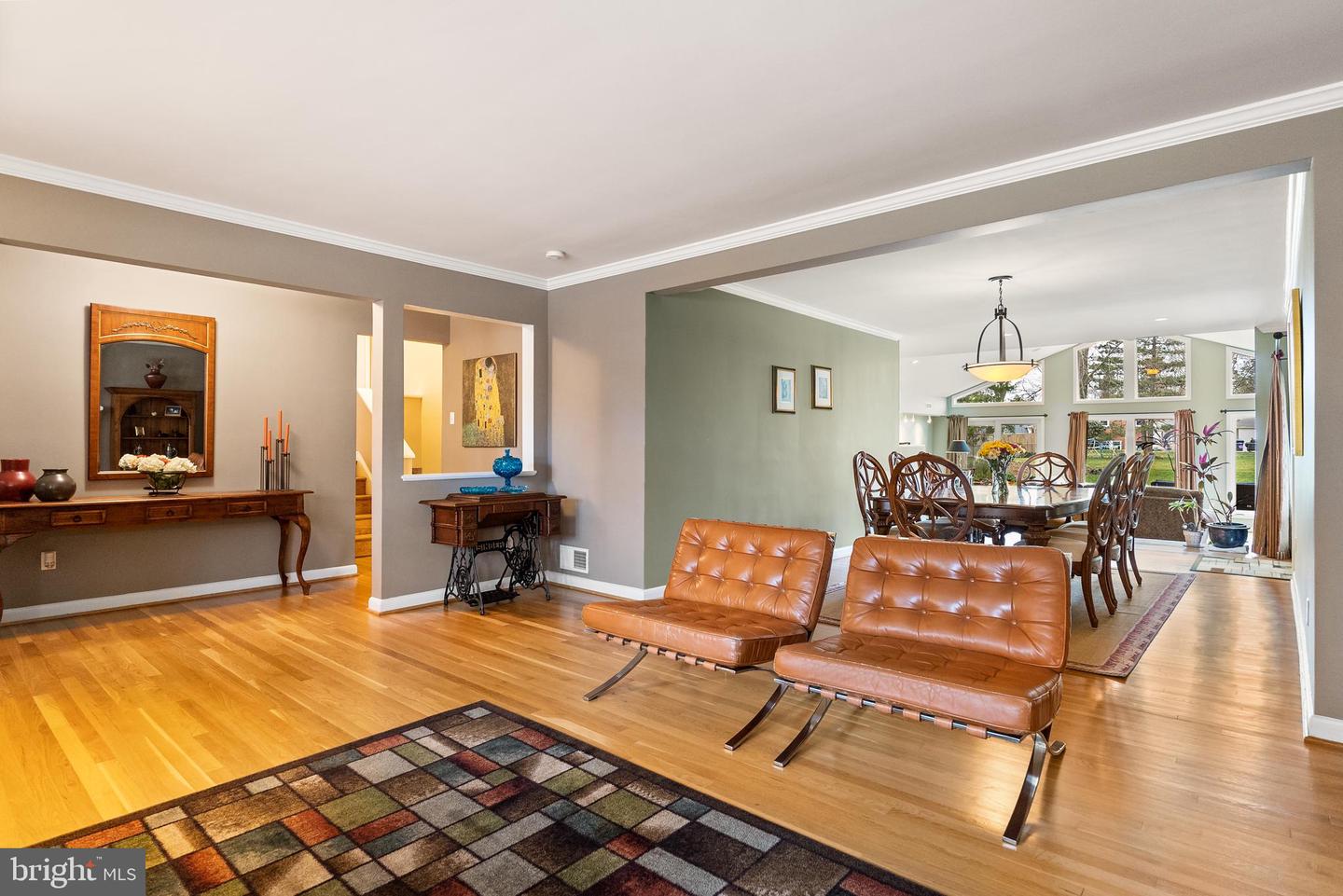 7802 WELLINGTON RD, ALEXANDRIA, Virginia 22306, 5 Bedrooms Bedrooms, ,3 BathroomsBathrooms,Residential,For sale,7802 WELLINGTON RD,VAFX2224540 MLS # VAFX2224540