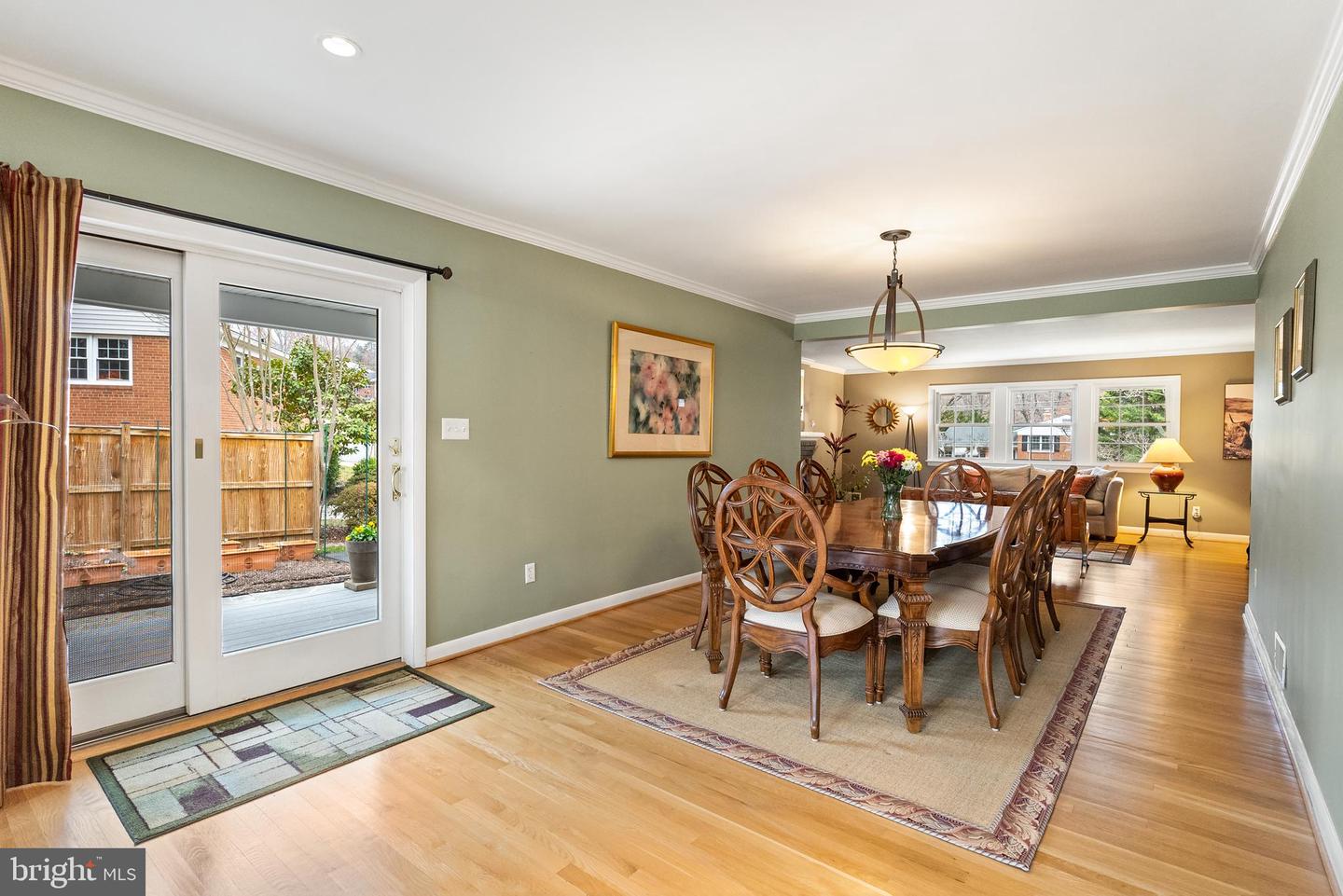 7802 WELLINGTON RD, ALEXANDRIA, Virginia 22306, 5 Bedrooms Bedrooms, ,3 BathroomsBathrooms,Residential,For sale,7802 WELLINGTON RD,VAFX2224540 MLS # VAFX2224540