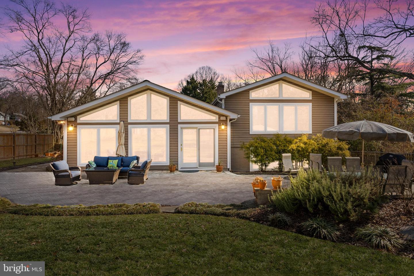 7802 WELLINGTON RD, ALEXANDRIA, Virginia 22306, 5 Bedrooms Bedrooms, ,3 BathroomsBathrooms,Residential,For sale,7802 WELLINGTON RD,VAFX2224540 MLS # VAFX2224540