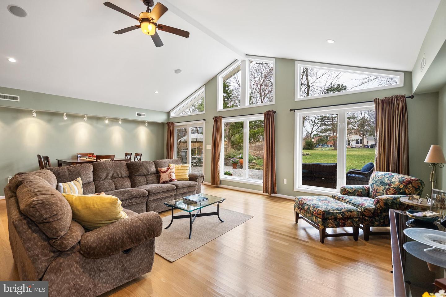 7802 WELLINGTON RD, ALEXANDRIA, Virginia 22306, 5 Bedrooms Bedrooms, ,3 BathroomsBathrooms,Residential,For sale,7802 WELLINGTON RD,VAFX2224540 MLS # VAFX2224540