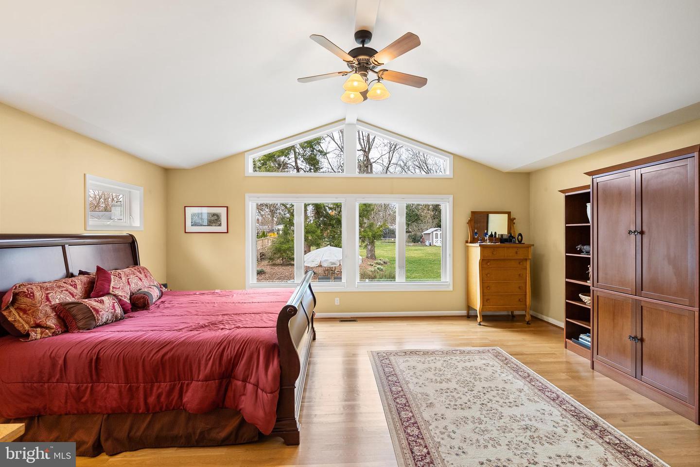7802 WELLINGTON RD, ALEXANDRIA, Virginia 22306, 5 Bedrooms Bedrooms, ,3 BathroomsBathrooms,Residential,For sale,7802 WELLINGTON RD,VAFX2224540 MLS # VAFX2224540