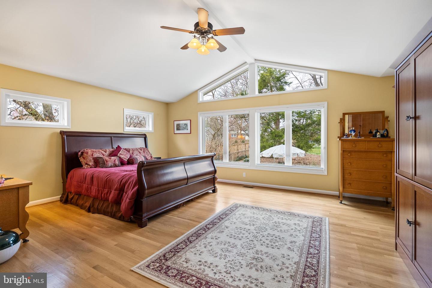 7802 WELLINGTON RD, ALEXANDRIA, Virginia 22306, 5 Bedrooms Bedrooms, ,3 BathroomsBathrooms,Residential,For sale,7802 WELLINGTON RD,VAFX2224540 MLS # VAFX2224540